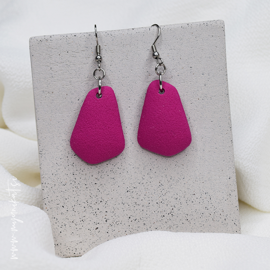 U254-rocno-izdelani-uhani-unikatni-nakit-myunikat-TjasaVodeb-fimomasa