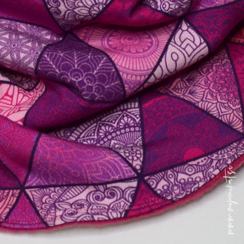 unikatni-sal-modni-dodatki-rocno-delo-slovenske-ustvarjalke-myunikat-TjasaVodeb