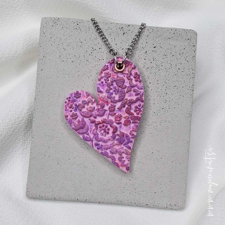 V950b-unikatna-verizica-srcek-abstrakt-unikatni-nakit-myunikat-fimo-pastelno-roza