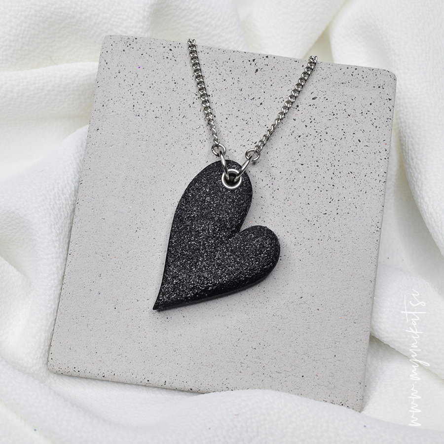 V973-unikatna-verizica-glitter-srcek-unikatni-nakit-myunikat-fimo-rocno-delo-blescice-crna-mini