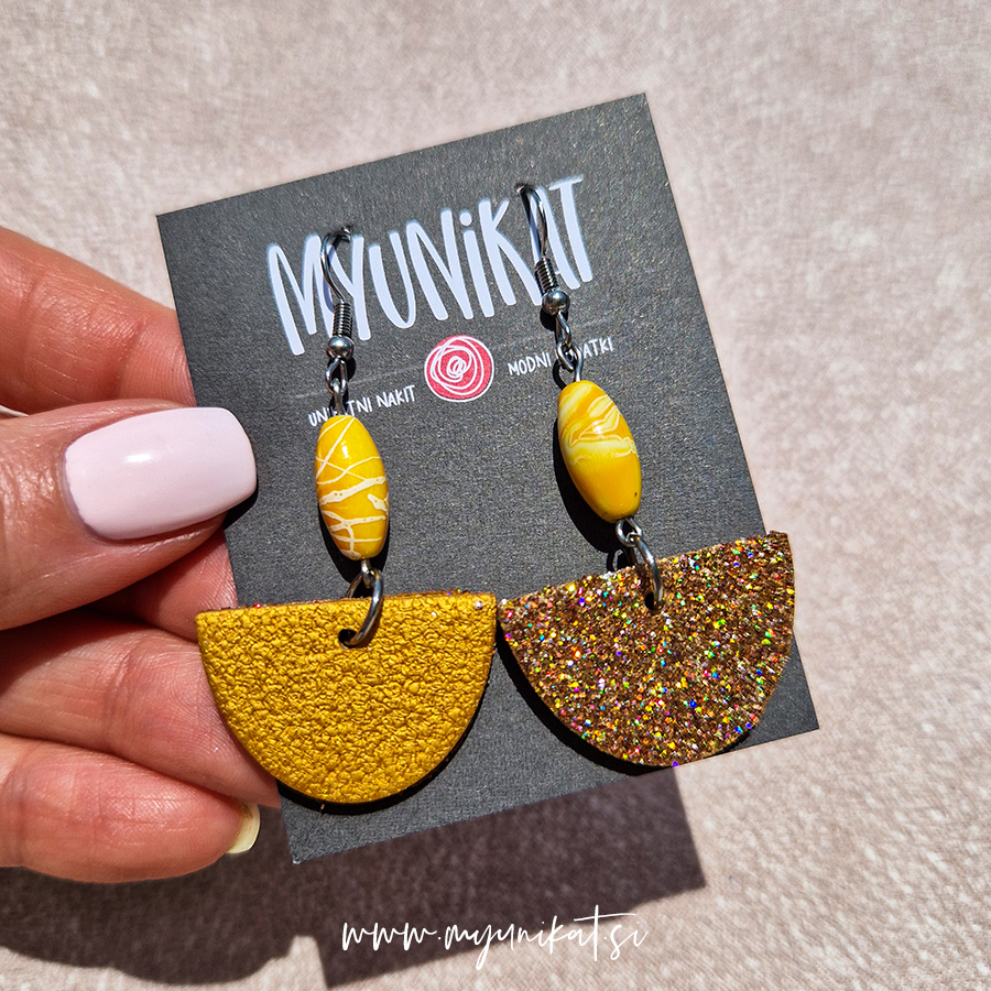 U396-unikatni-uhani-glitter-nakit-myunikat-zlata-b