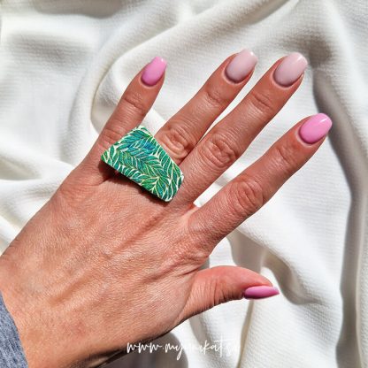 P542e_rocno-izdelan-unikatni-prstan-nakit-Myunikat_TjasaVodeb-fimomasa-zelena