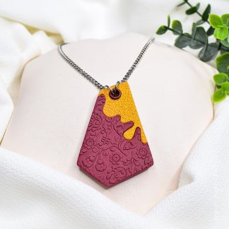 V1041a-unikatna-verizica-GEOMETRIC-unikatni-nakit-myunikat-tjasavodeb-bordo-rdeca-zlata