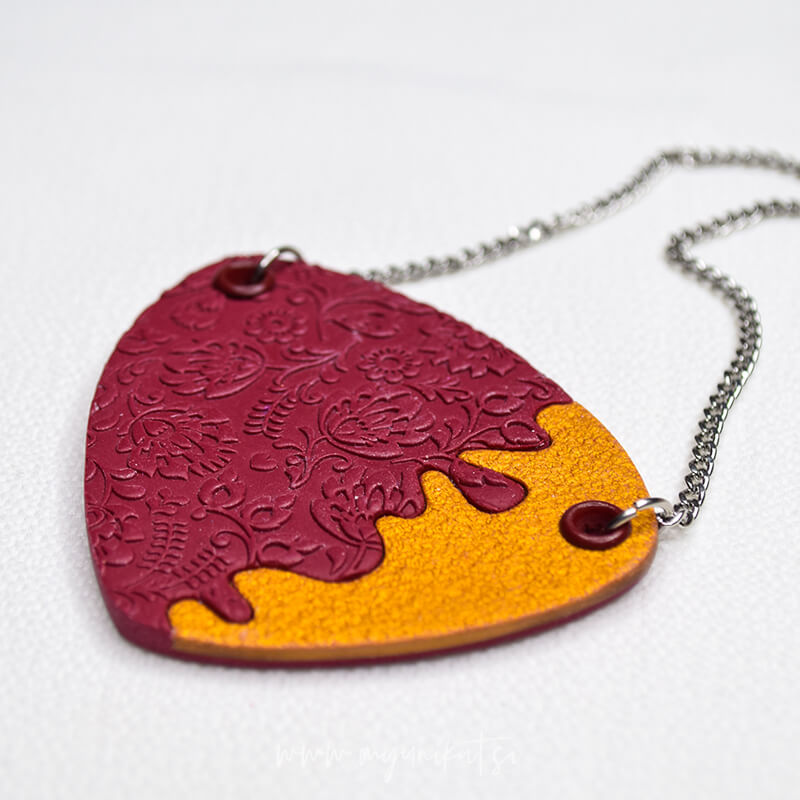 V1045b-unikatna-verizica-unikatni-nakit-myunikat-tjasavodeb-bordo-rdeca-zlata