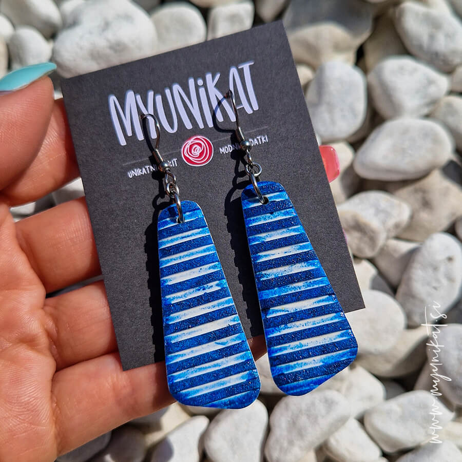 U510-unikatni-uhani-nakit-myunikat-TjasaVodeb-bela-modra-a