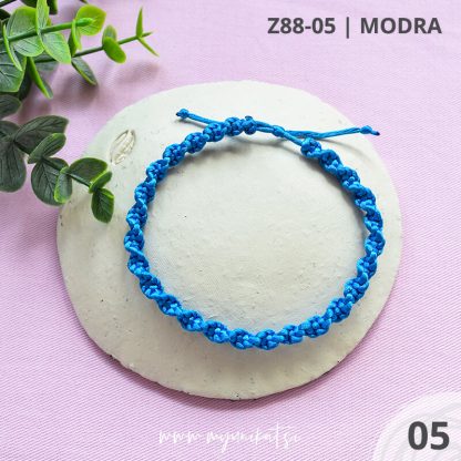 Z88-05-unikatna-pletena-zapestnica-nakit-myunikat-tjasavodeb-modra
