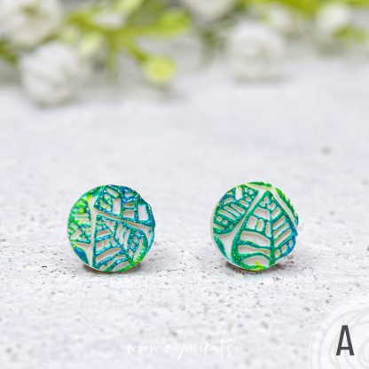 M700a-MINI-simpl-uhani-Myunikat-TjasaVodeb-abstrakt-zelena-