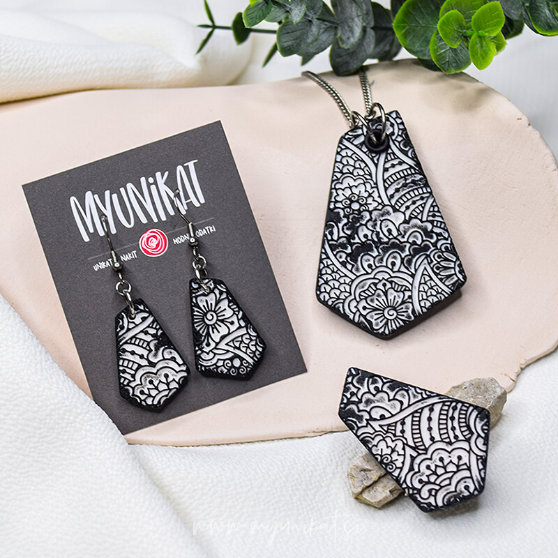 V1071-unikatna-verizica-GEOMETRIC-unikatni-nakit-myunikat-tjasavodeb-crna-bela-komplet(1)