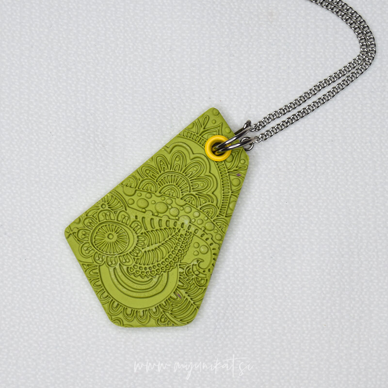 V1074b-unikatna-verizica-GEOMETRIC-unikatni-nakit-myunikat-tjasavodeb-pistacija