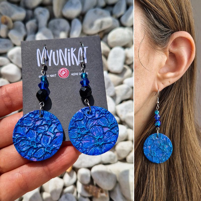 U682-viseci-unikatni-uhani-nakit-myunikat-TjasaVodeb-modra