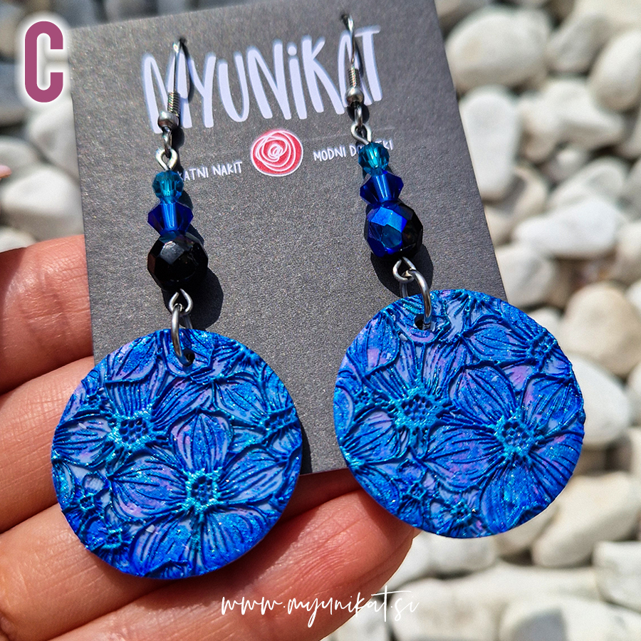 U682c-viseci-unikatni-uhani-nakit-myunikat-TjasaVodeb-modra-