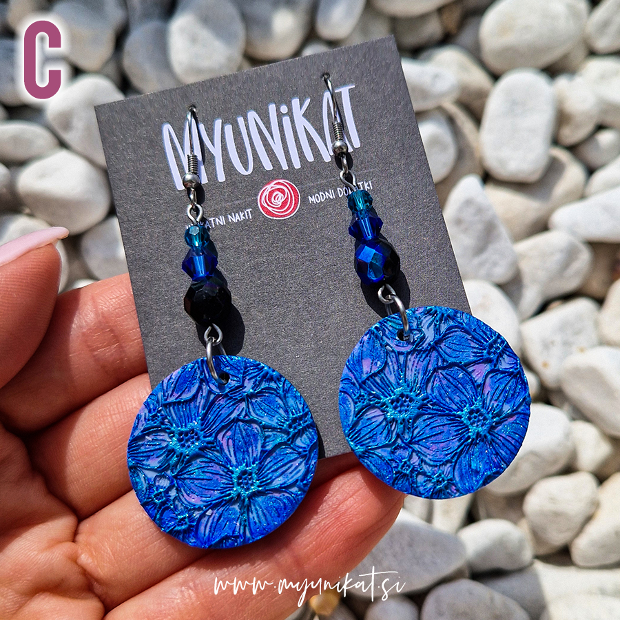 U682c-viseci-unikatni-uhani-nakit-myunikat-TjasaVodeb-modra