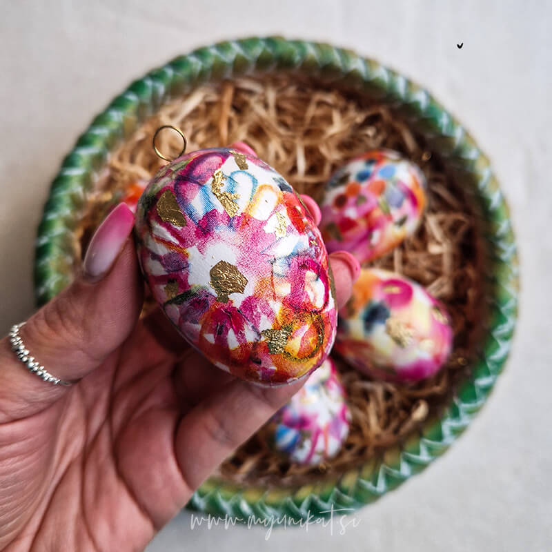 01-OKRASNA-velikonocna-jajcka-pisanke-