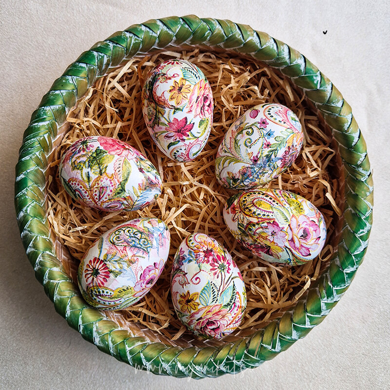 02-OKRASNA-velikonocna-jajcka-pisanke